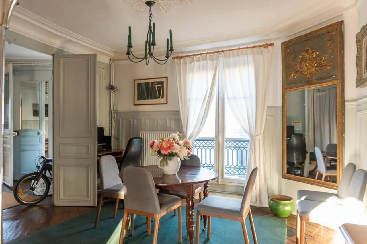 Beautiful 120M Near The Sainte-Chapelle Apartment Paris France